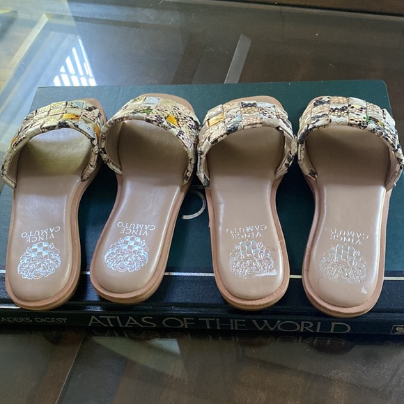 Vince Camuto Nanchia Woven Multi Snake Print - Picture 4 of 7